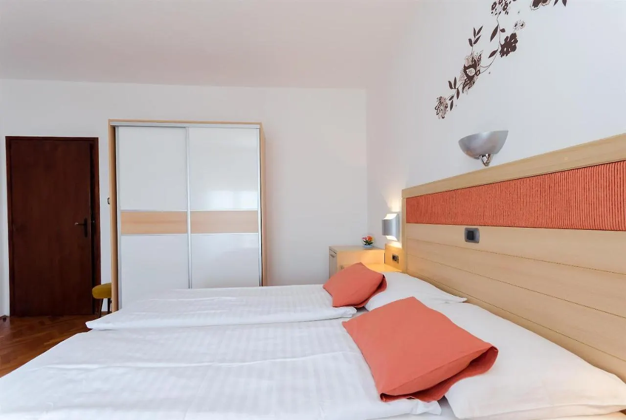 Apartments Mirjana B Lopar Croatia