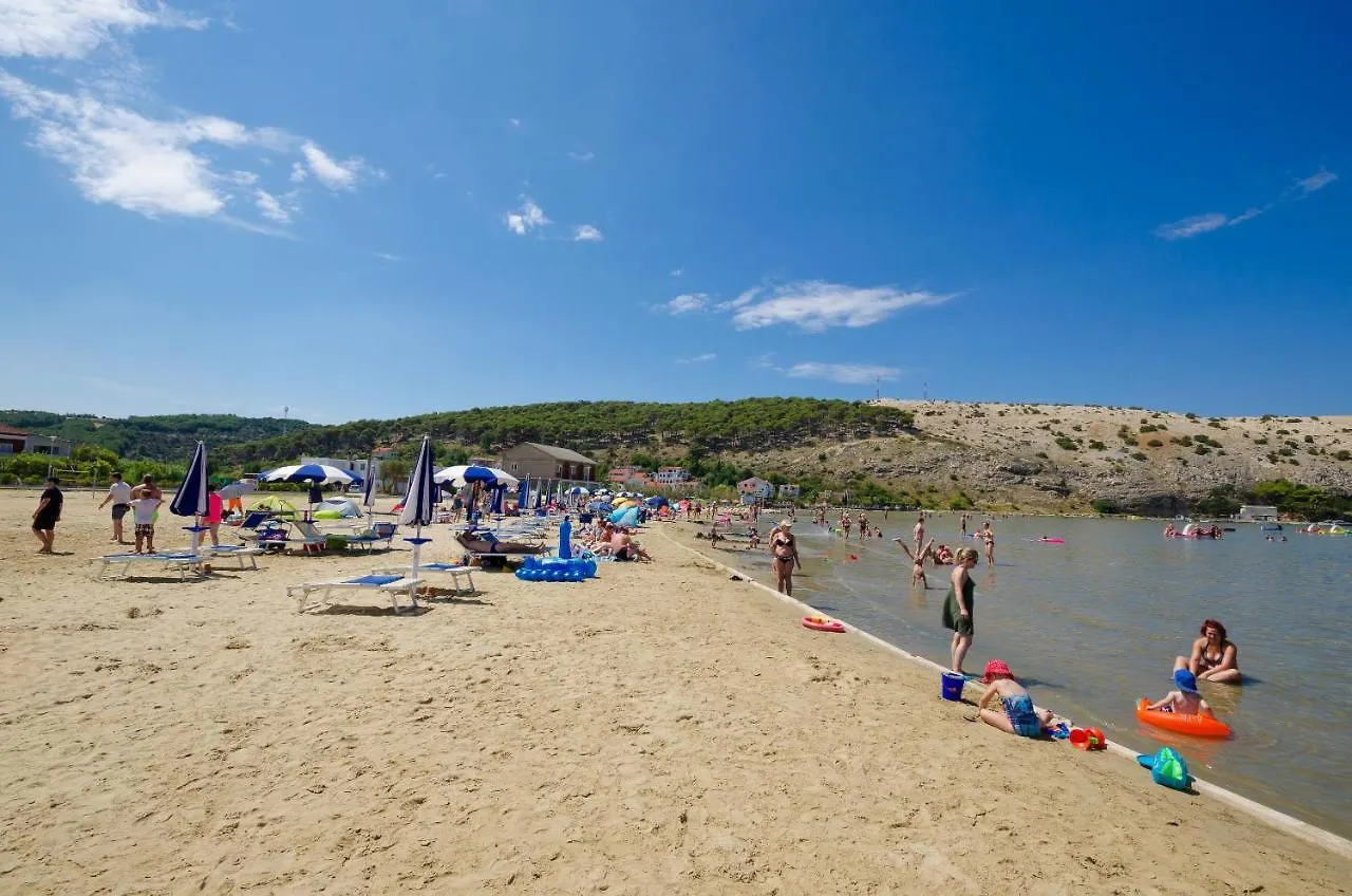 Apartments Mirjana B Lopar
